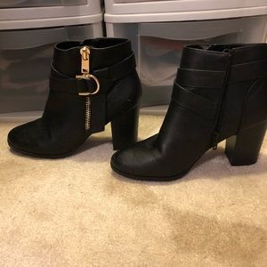 Black boot heels